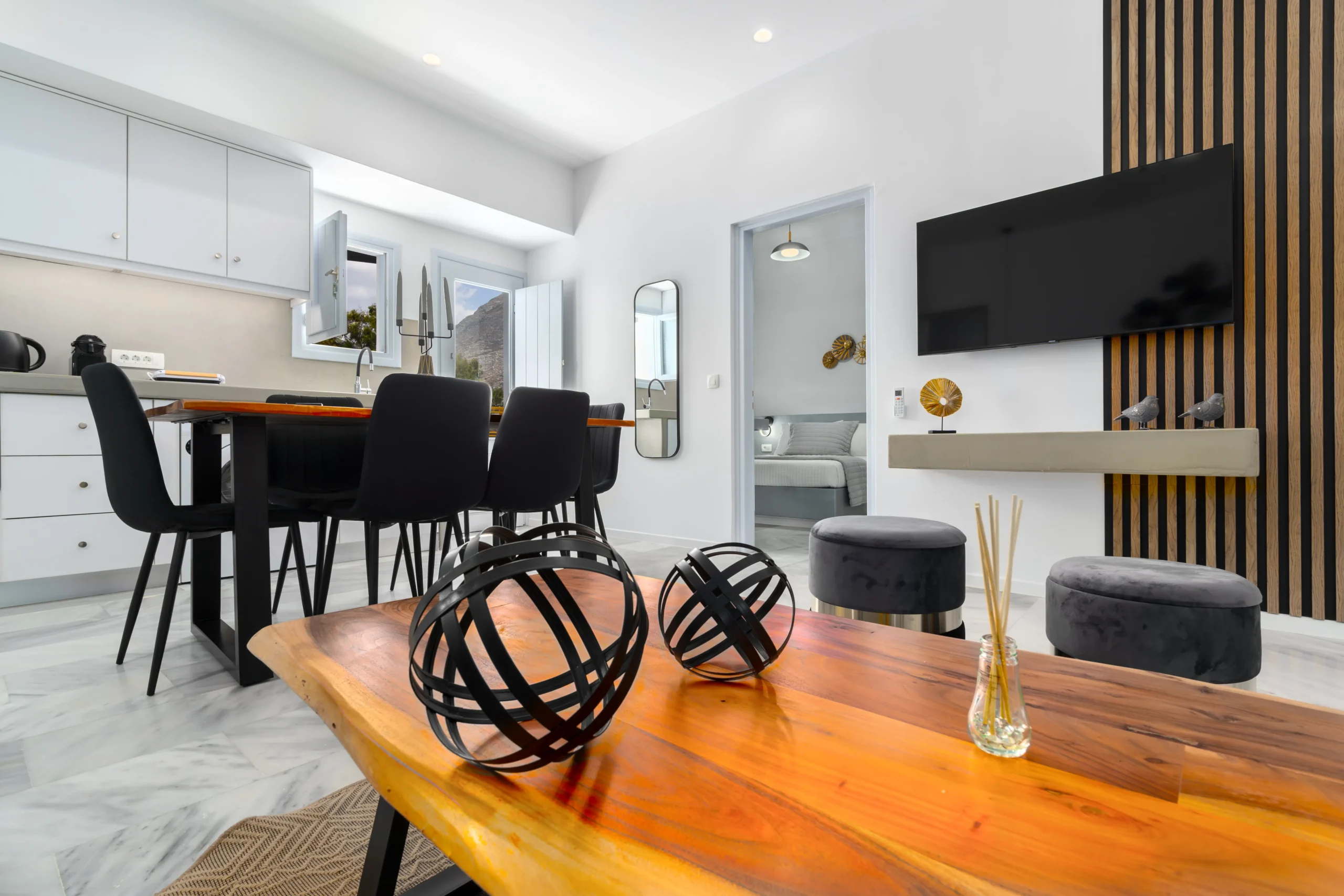 Oliva Santorini Superior Suite 26